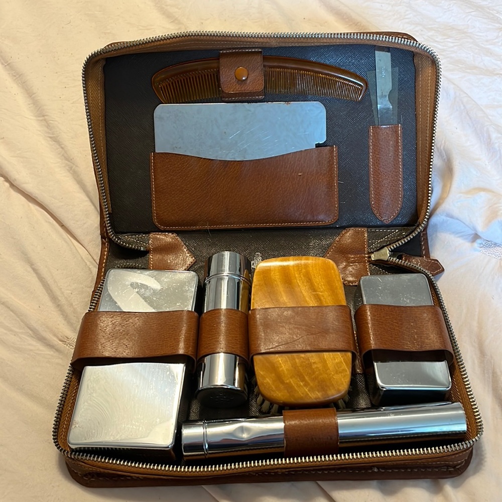 Vintage Men’s Traveling Case